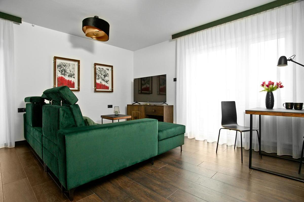 Apartamento Near Sanktuarium Beautiful View And Free Parking Cracovia Exterior foto